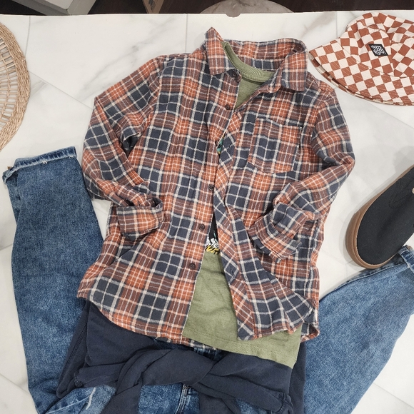 [CAT & JACK] boys Medium 8-10 cutest green shirt sleeve t-shirt w/  TIGER🐅 🐯 - Picture 15 of 16